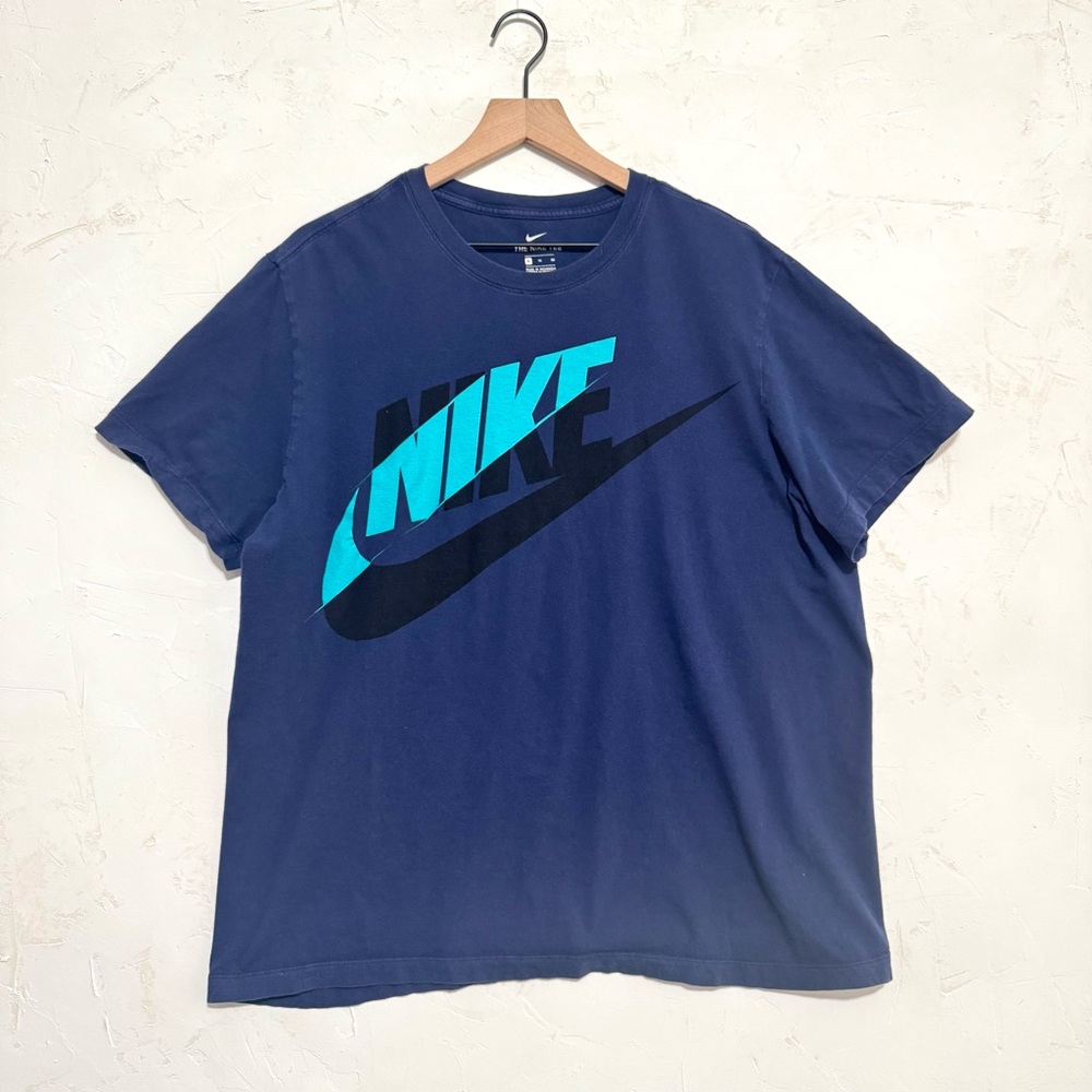 3/$20 Nike Oversized Logo Graphic Tee Navy Blue XL Swoosh T-Shirt